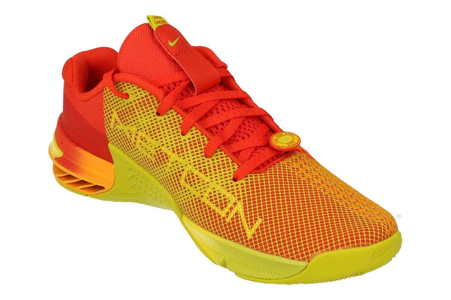 Metcon 8 AMP Mens Trainers Dv9019 4/5