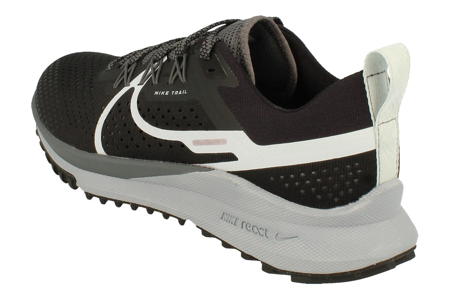 React Pegasus Trail 4 Mens DJ6158 001 2/5