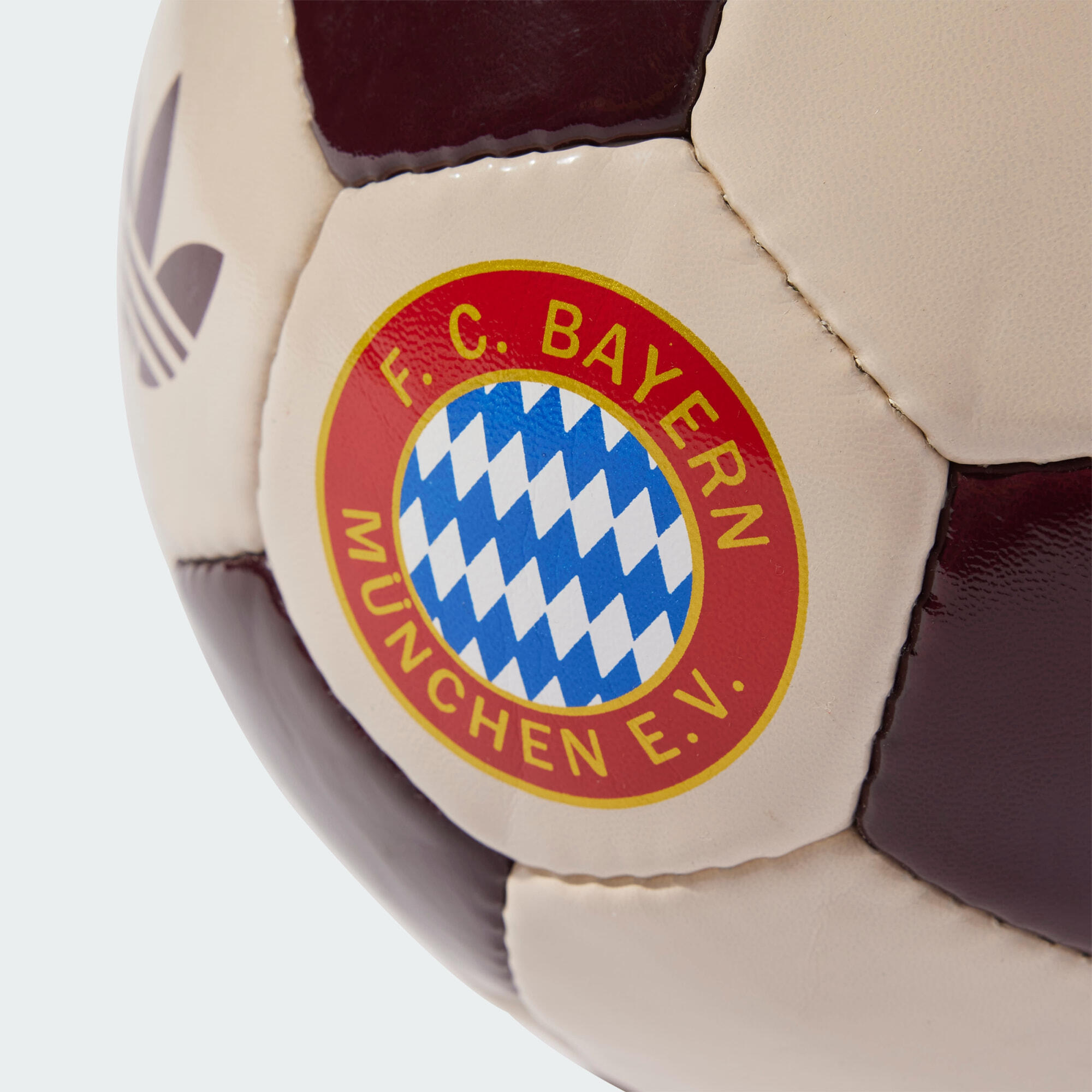 Third FC Bayern club ball