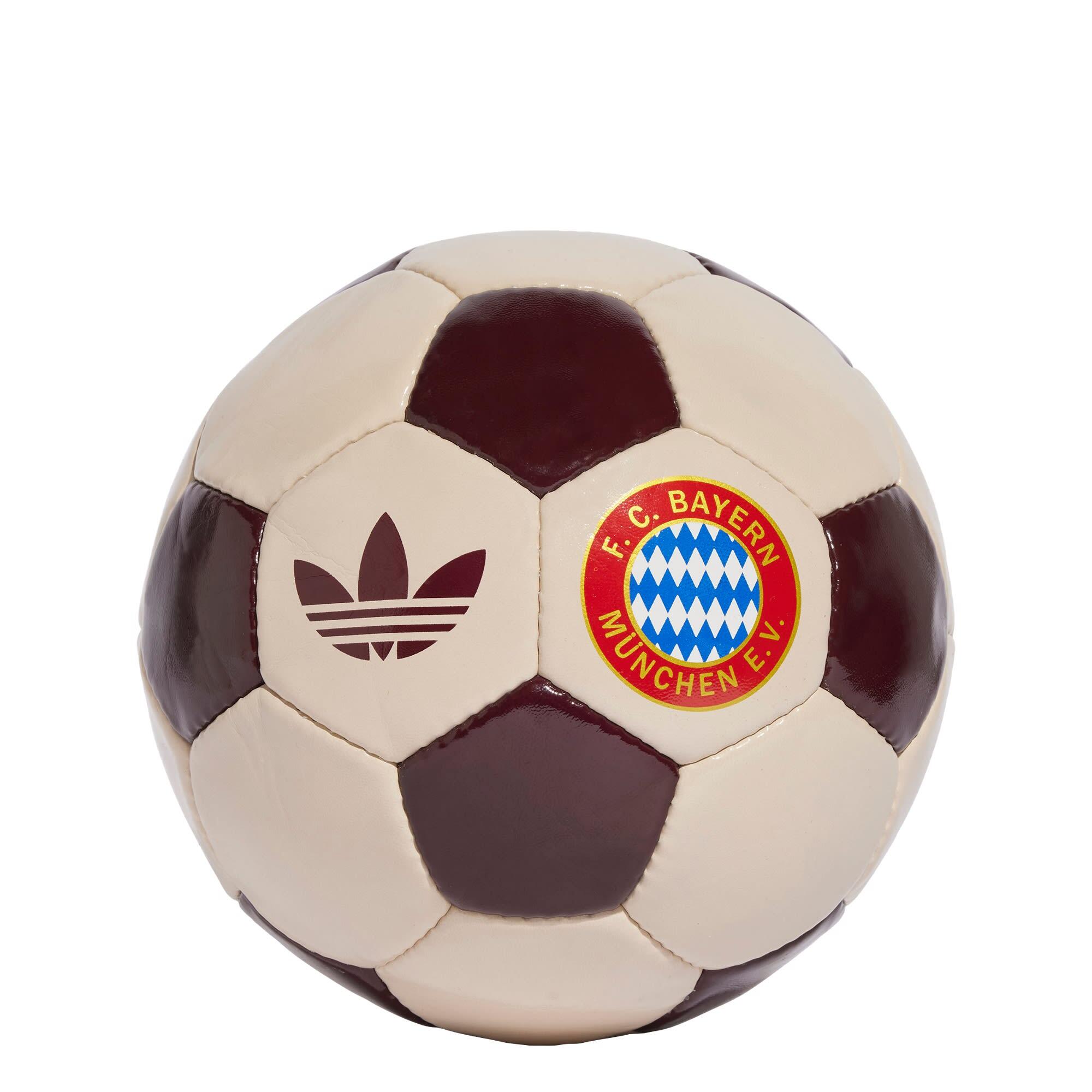 Third FC Bayern club ball