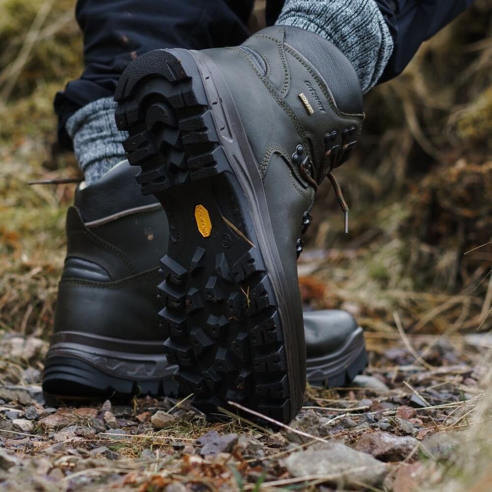 BOTA GR13819 TREKKING PARA ADULTO COURO ENCERADO  VIBRAM SPO-TEX RSYSTEM 6/7