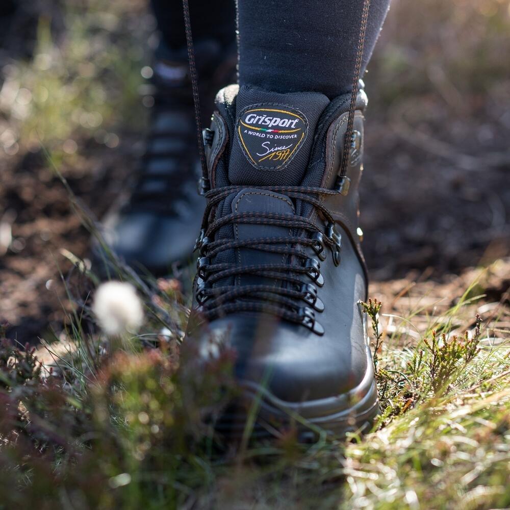 BOTA GR10303 TREKKING PARA ADULTO COURO ENCERADO CASTANHO VIBRAM GRITEX CORDURA 5/6