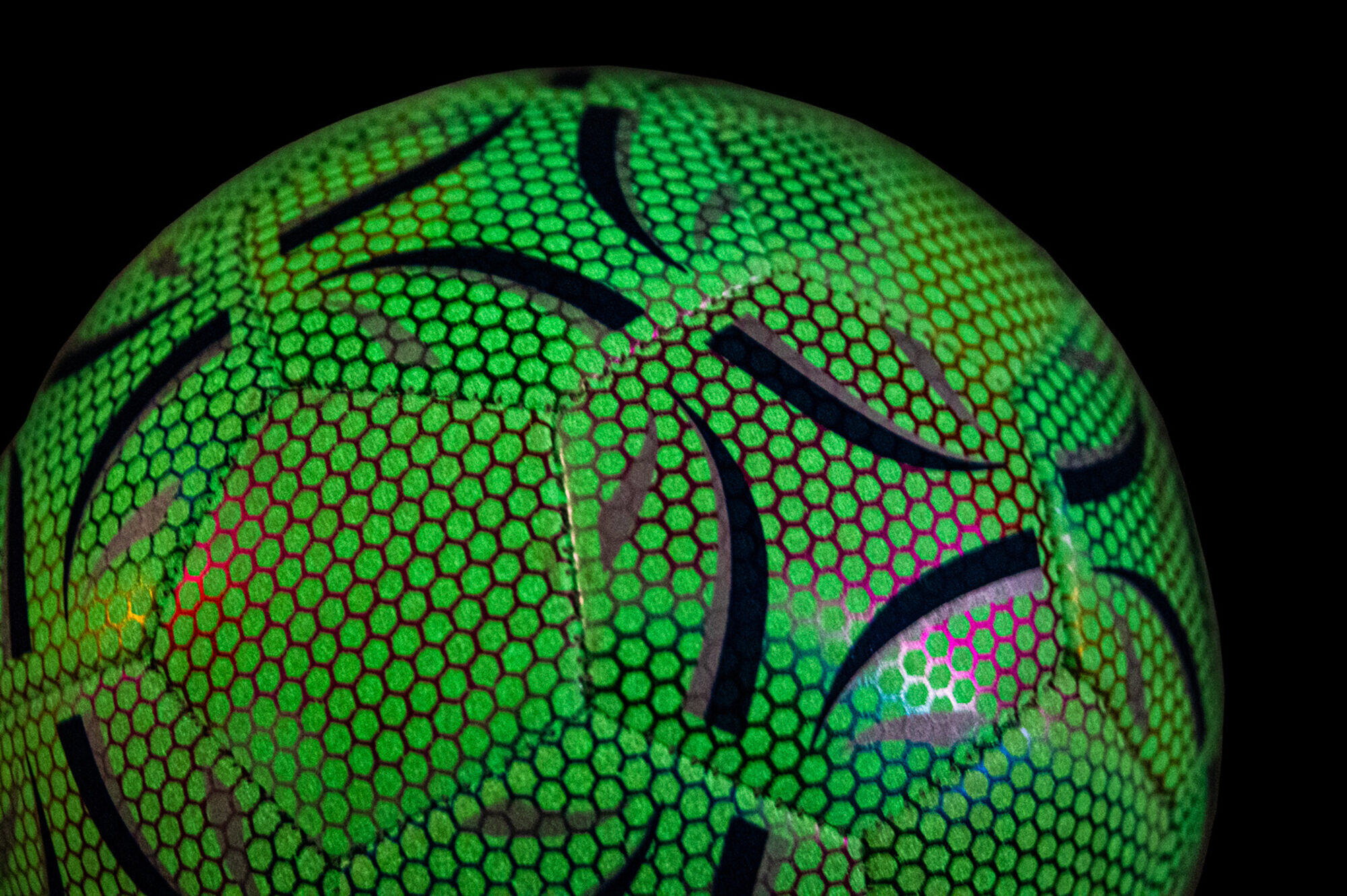 Phosphoreszierender Fußball - Größe 5 3/3