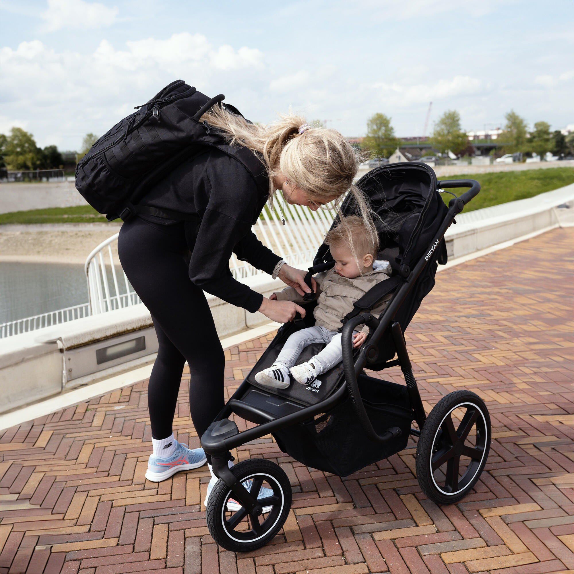 Deryan Luxe Bolt hardloop kinderwagen - Jogging buggy - Runner - All Terrain 4/8