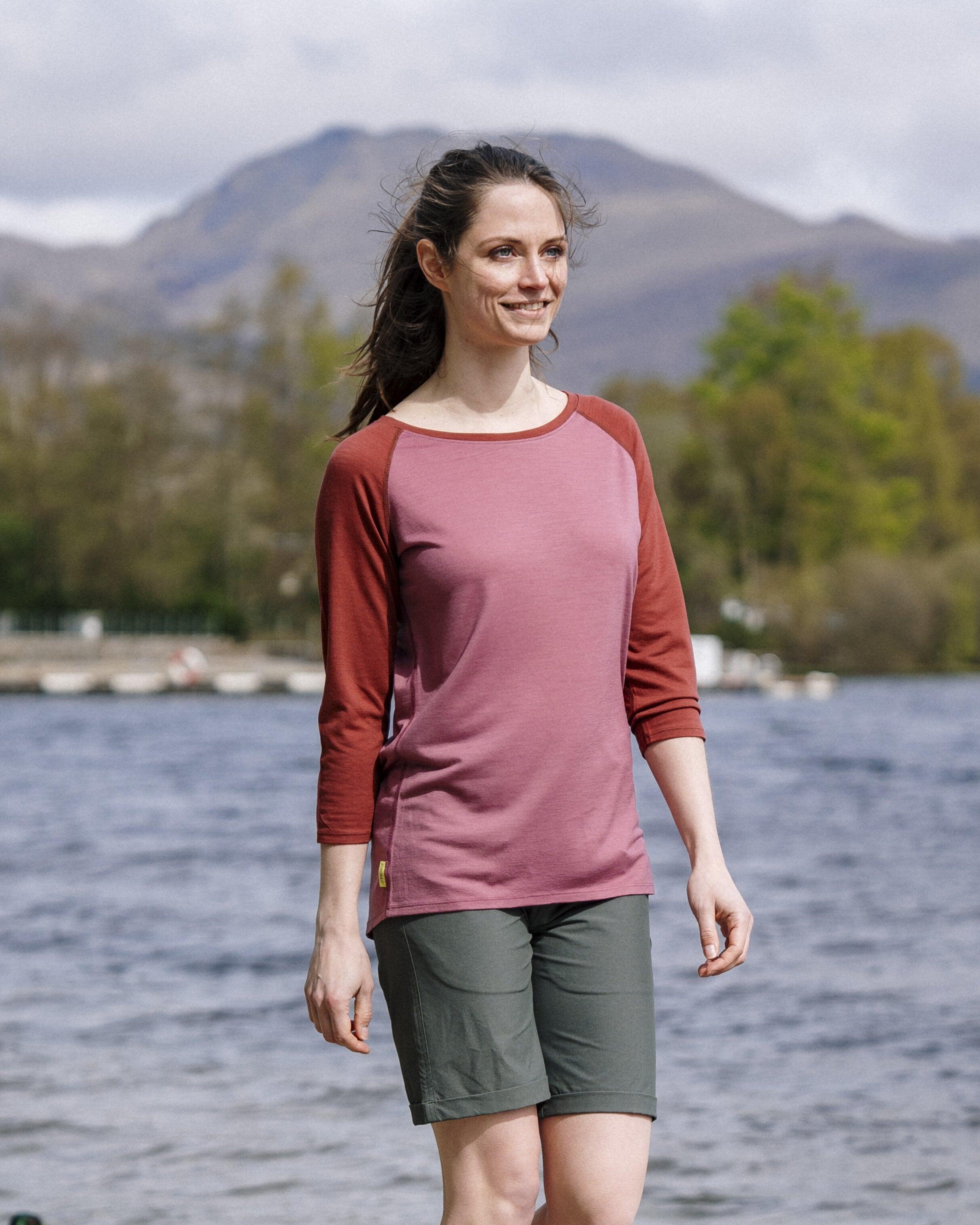 FINDRA Cara  3/4 Sleeve Raglan Crew Neck