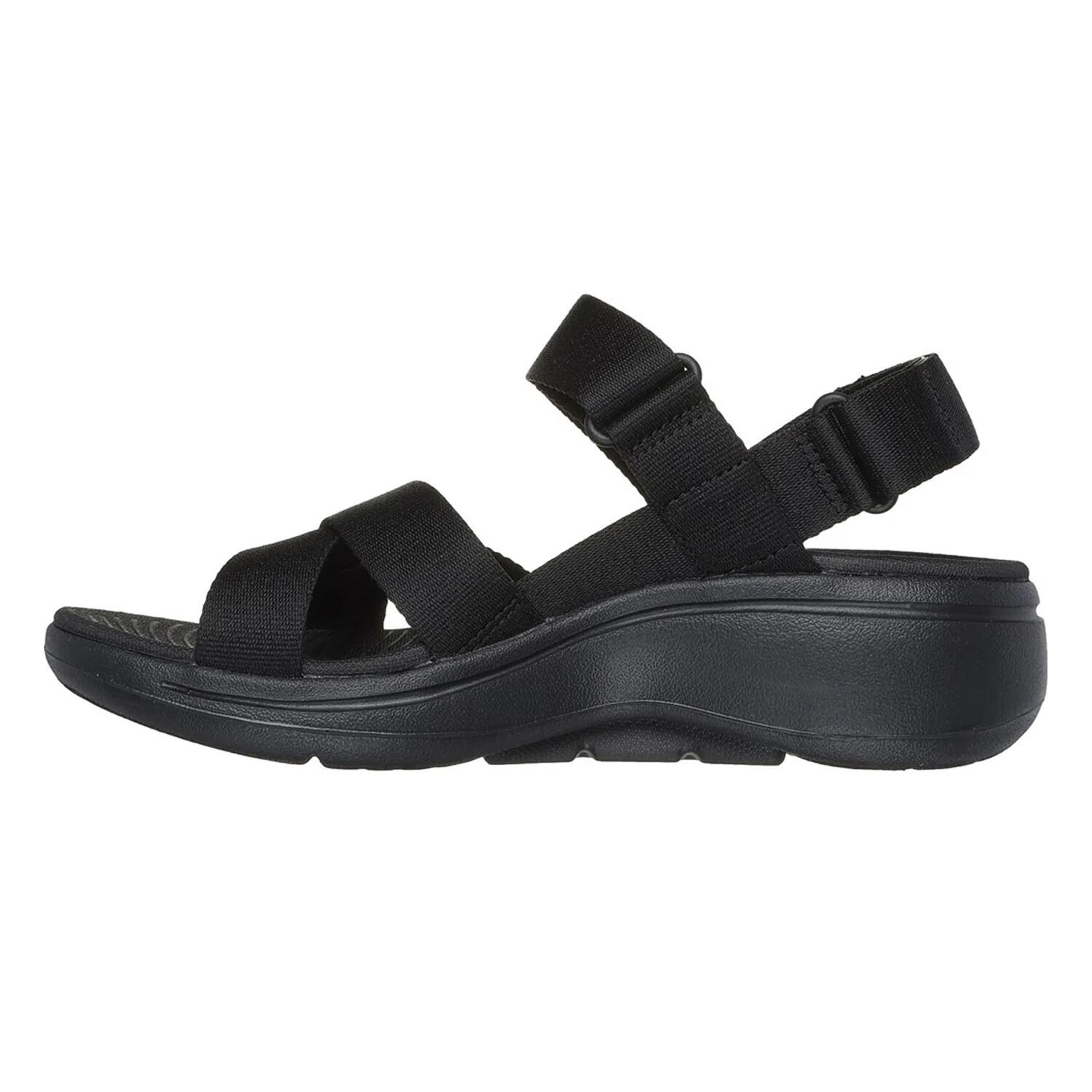 GO WALK ATTRACT Women's Sandals (Black)