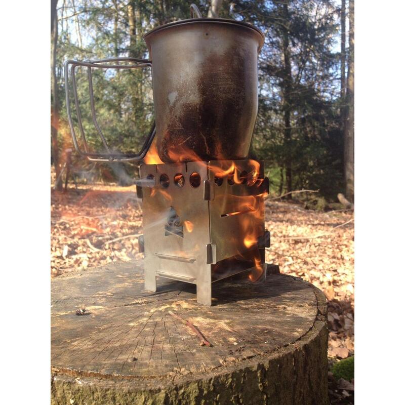 Bushcraft Essentials Bushbox Outdoor Pocket Stove