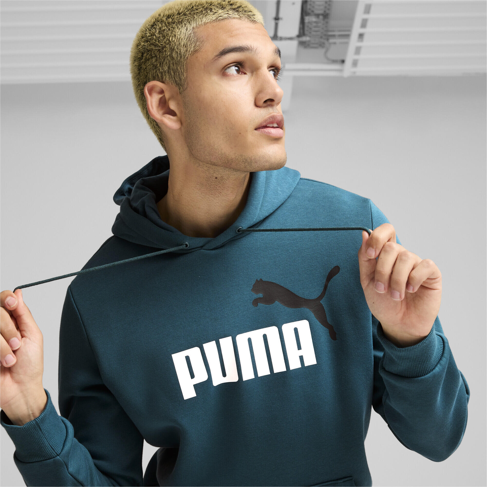 Essentials+ Two-Tone Big Logo Hoodie Herren PUMA Cold Green 4/7