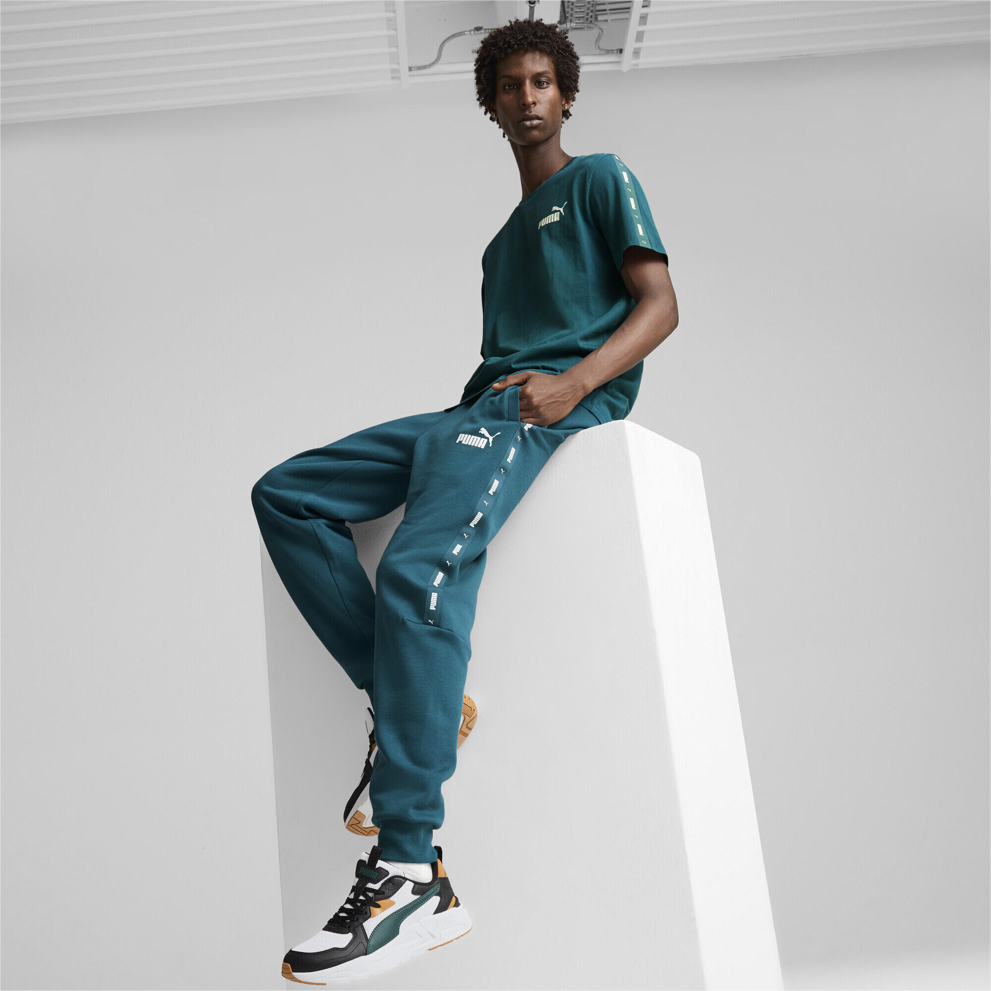 Pantaloni da tuta Essentials+ Tape da uomo PUMA Cold Green 5/7