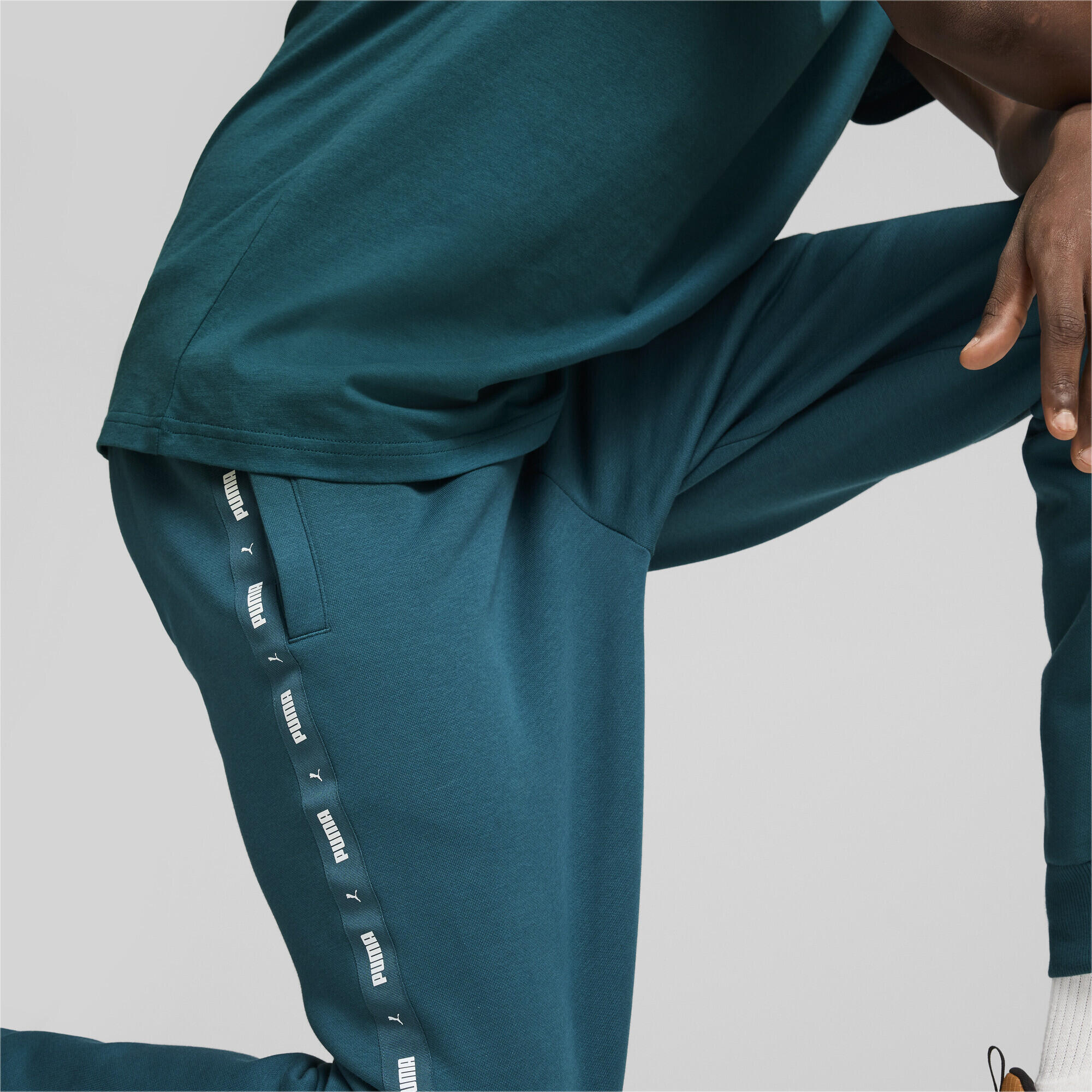 Pantaloni da tuta Essentials+ Tape da uomo PUMA Cold Green 4/7