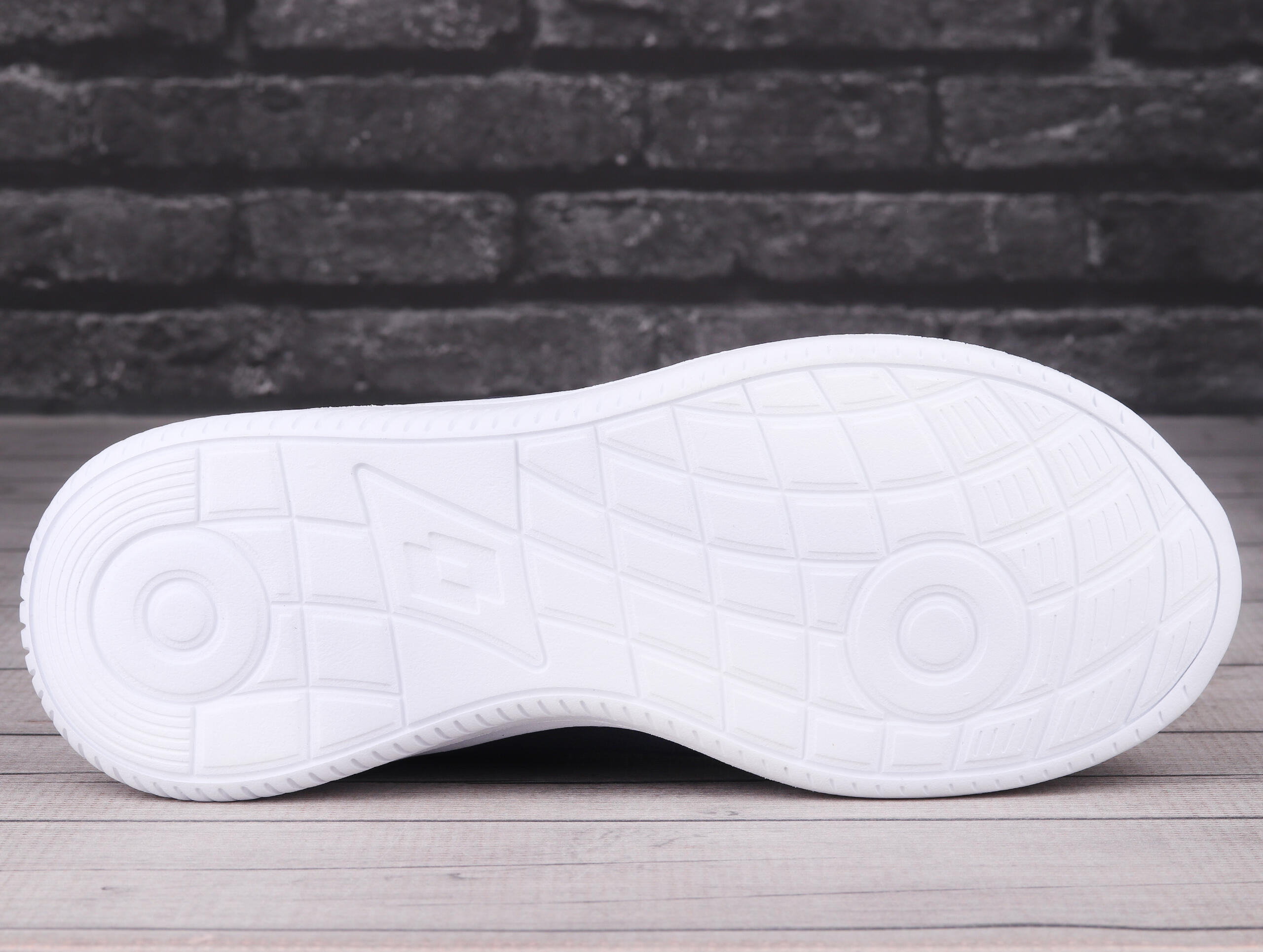 Buty męskie sportowe Lotto CONNECT 4/7