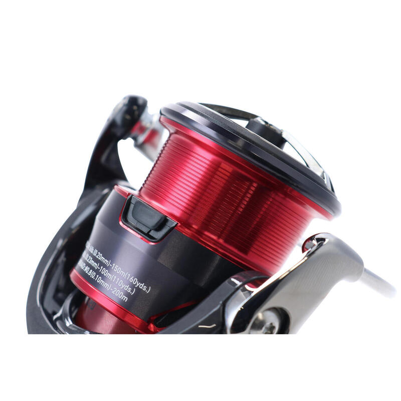 MULINETA DAIWA FUEGO LT 2000 6RUL/150MX016/5,2:1