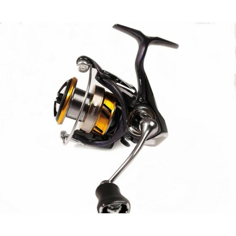Daiwa Regal LT 3000D-C - Witvis Molen 3/6