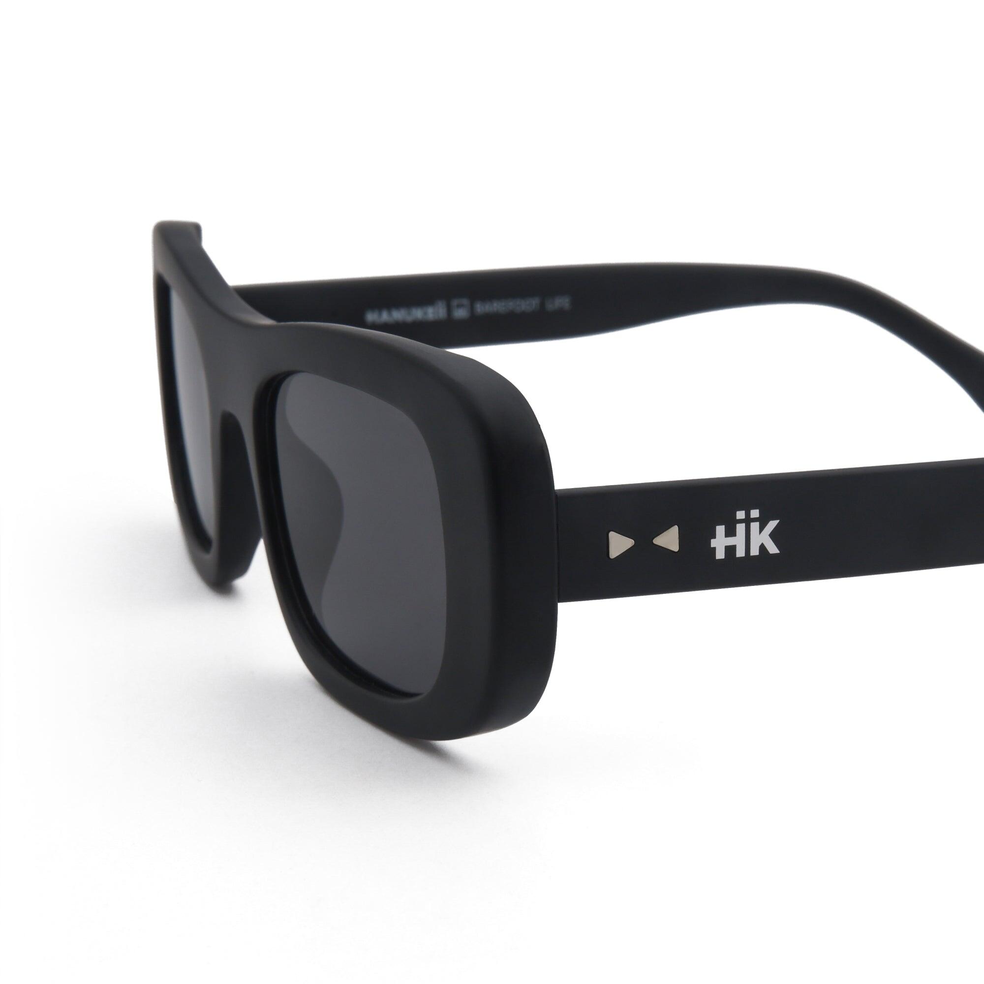 Gafas de sol de mujer Hanukeii Surside en negro – Estilo moderno. 3/5