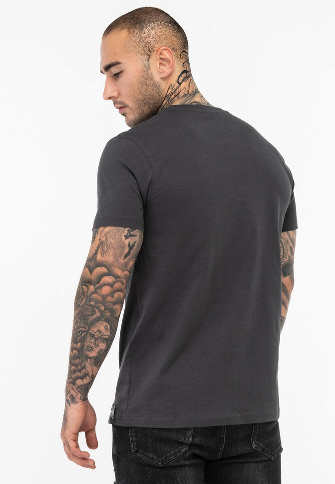 T-shirt o klasycznym kroju Tapout Basic