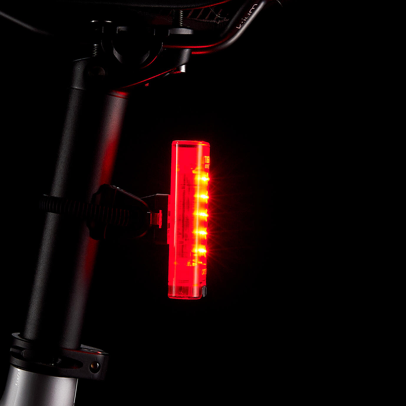 CatEye Tight Kinetic Rear Light 4/6