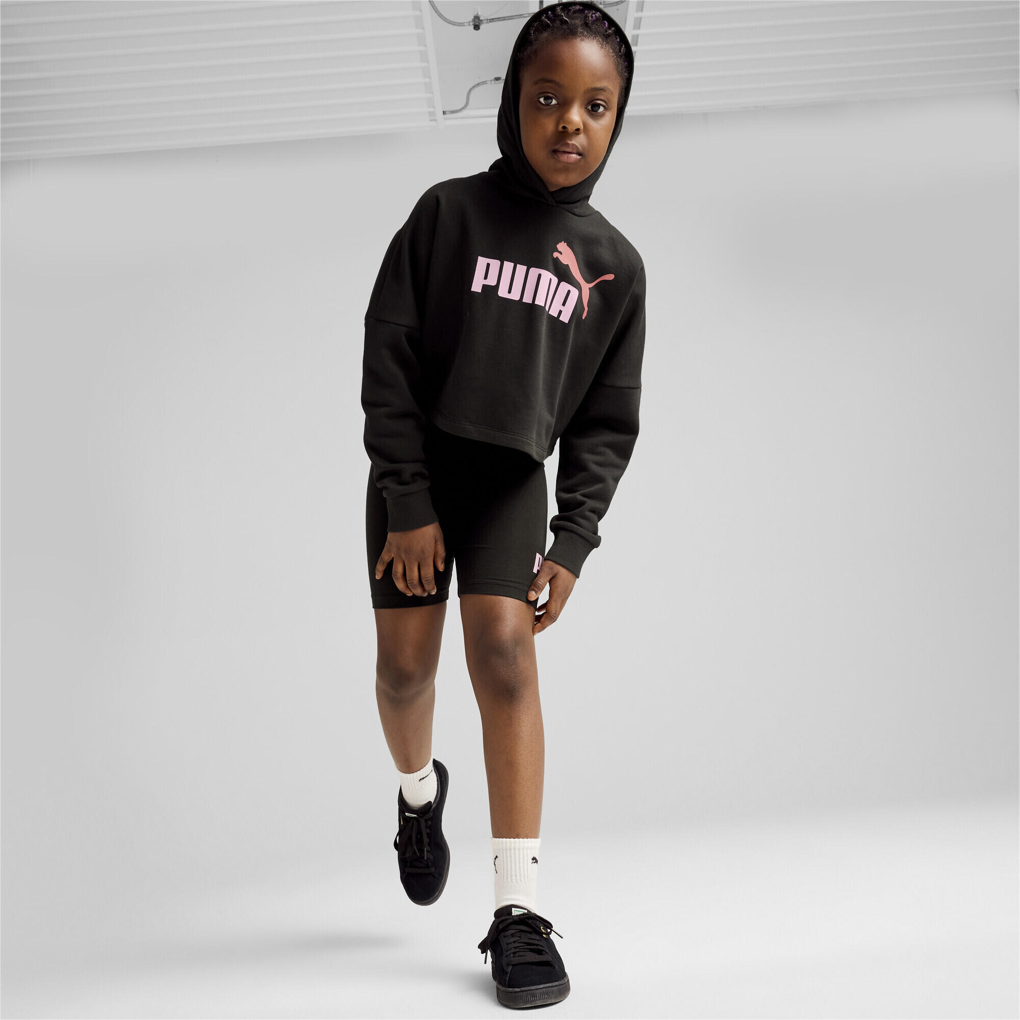 Felpa corta con cappuccio e logo Essentials da ragazza PUMA Black 6/7