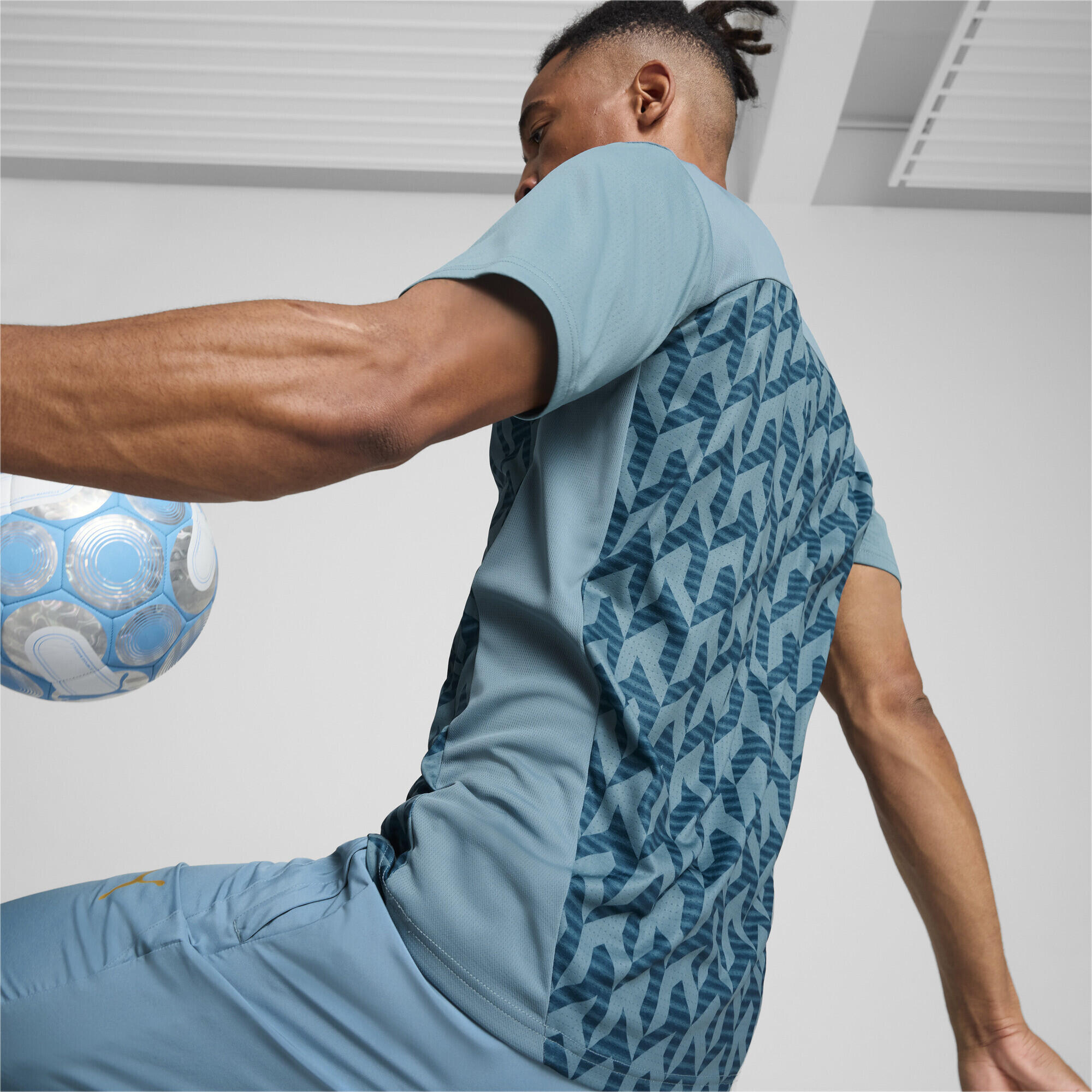 Olympique de Marseille Pre-match Short Sleeve Jersey Men PUMA 5/7