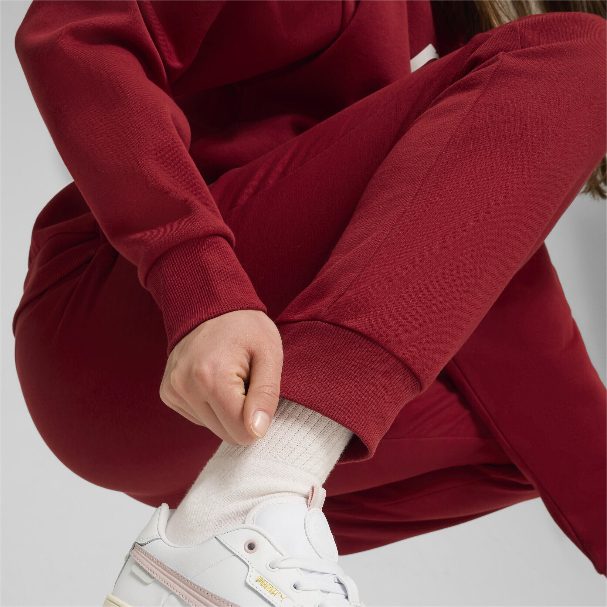 ESS+ Script Pants Mulher PUMA Intense Red Gold Foil 4/7