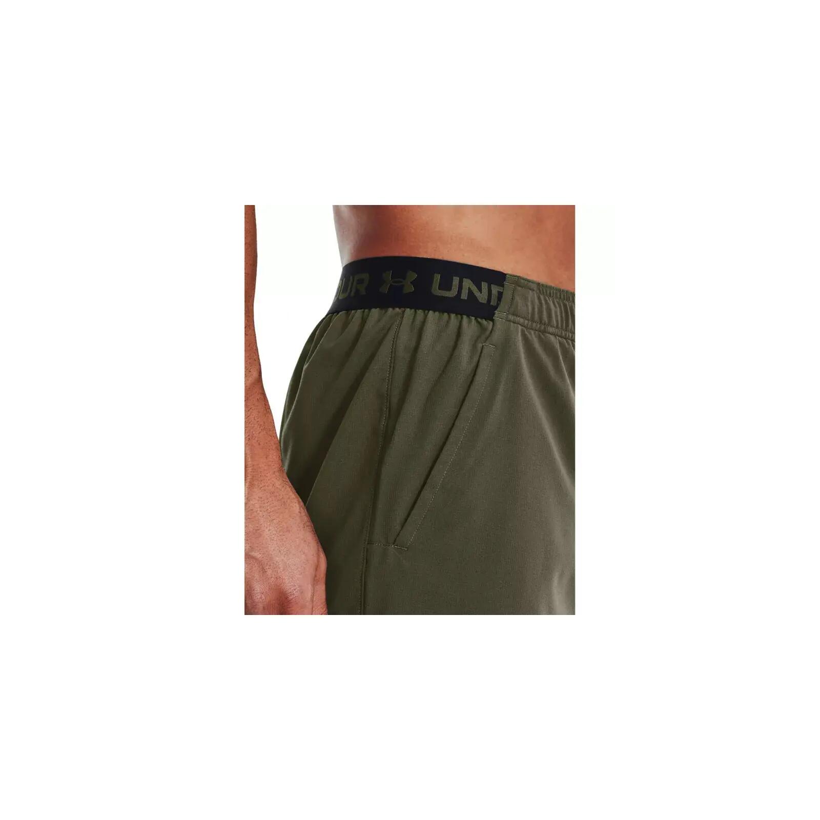 Pantaloncini corti in tessuto Under Armour Vanish 26 cm 3/6
