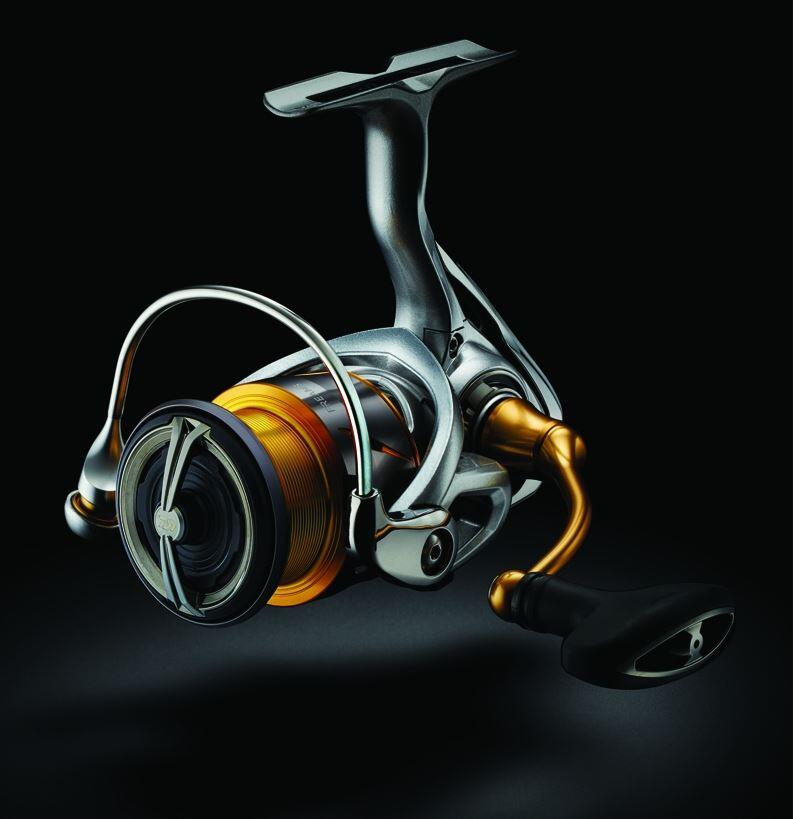 Daiwa Freams LT 21 2500D - Witvis Molen 5/6