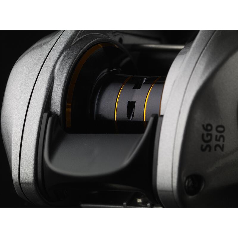 MULTIPLICATOR SAVAGE GEAR SG6 BC 250 LH 5+1BB/MXMM/6,6:1