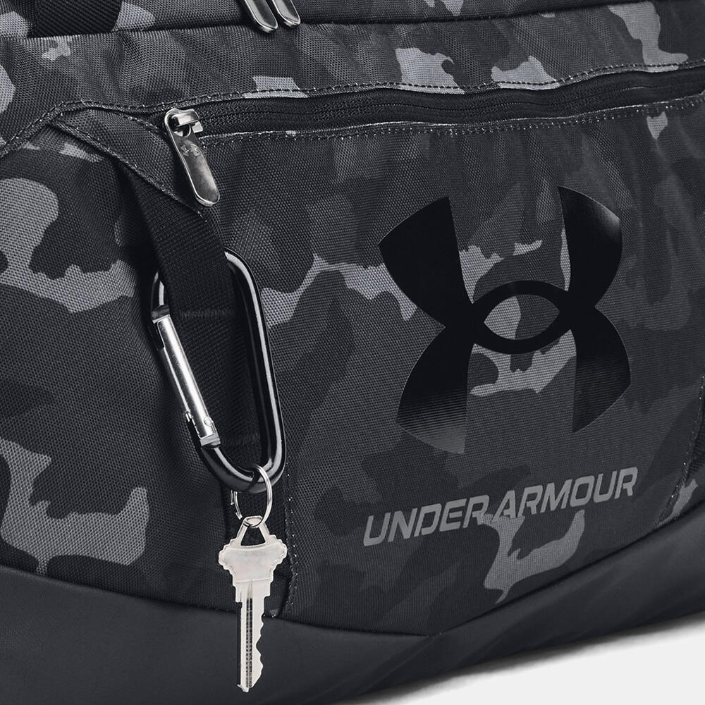Sac de sport 40L UA Undeniable 5.0 Noir et Gris camouflage Under Armour 6/7