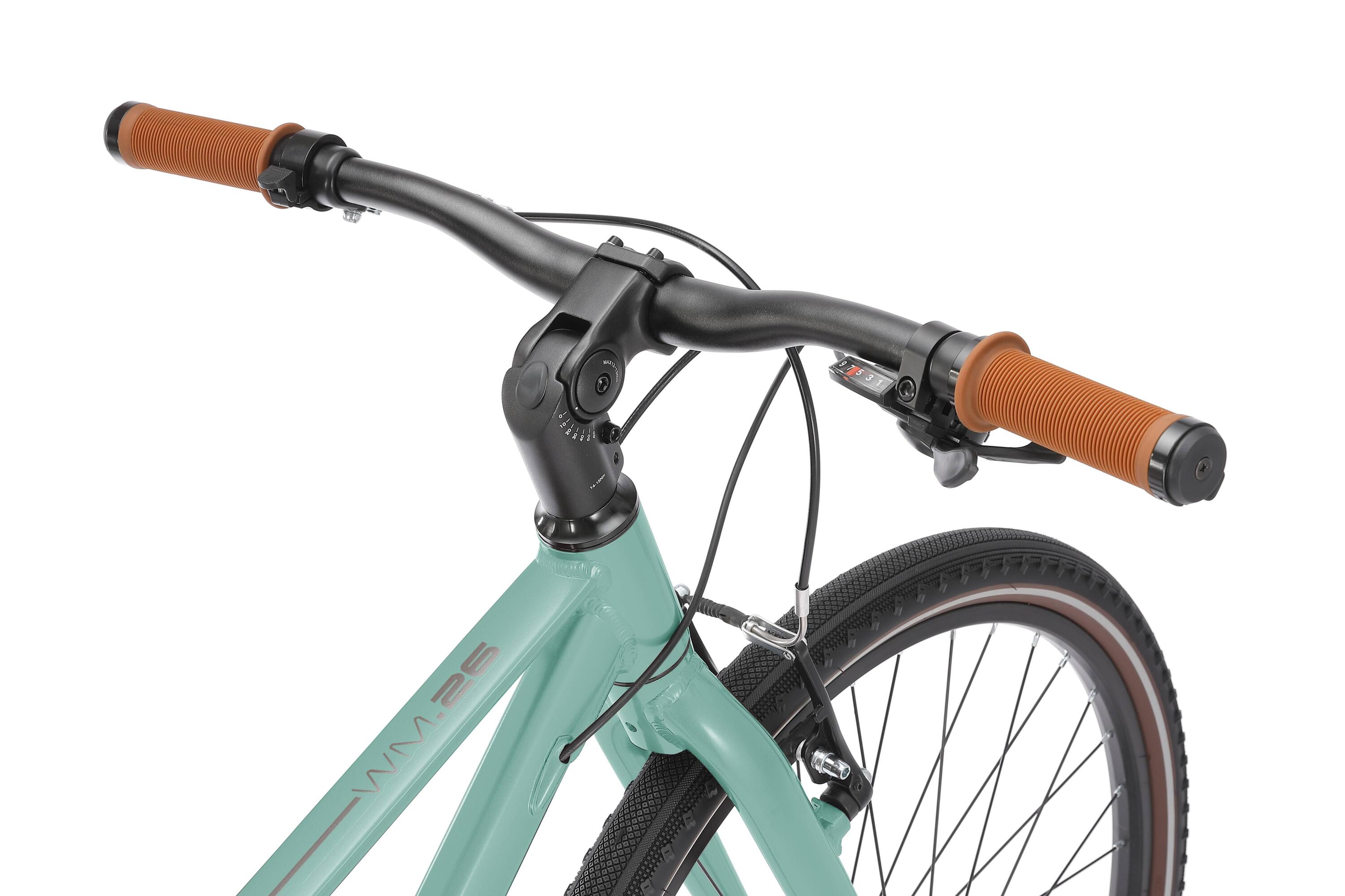 Stadsfiets 26" van aluminium, lichtgewicht 10 kg, 9 versnellingen Shimano 4/7