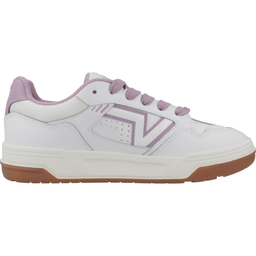 Baskets Vans Modèle Upland Couleur Blanc 4/5