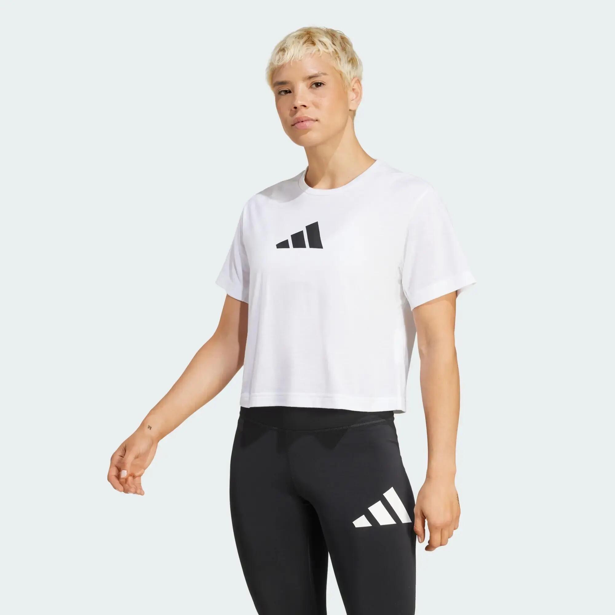 Train Essentials Big Logo Performance Training Tee