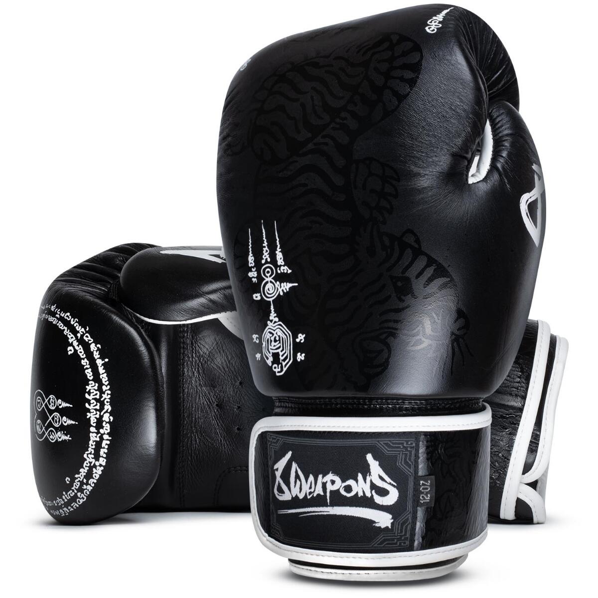 Gants de boxe 8 WEAPONS – Noir – 12 Oz – Sak Yant Big Tiger 2/6