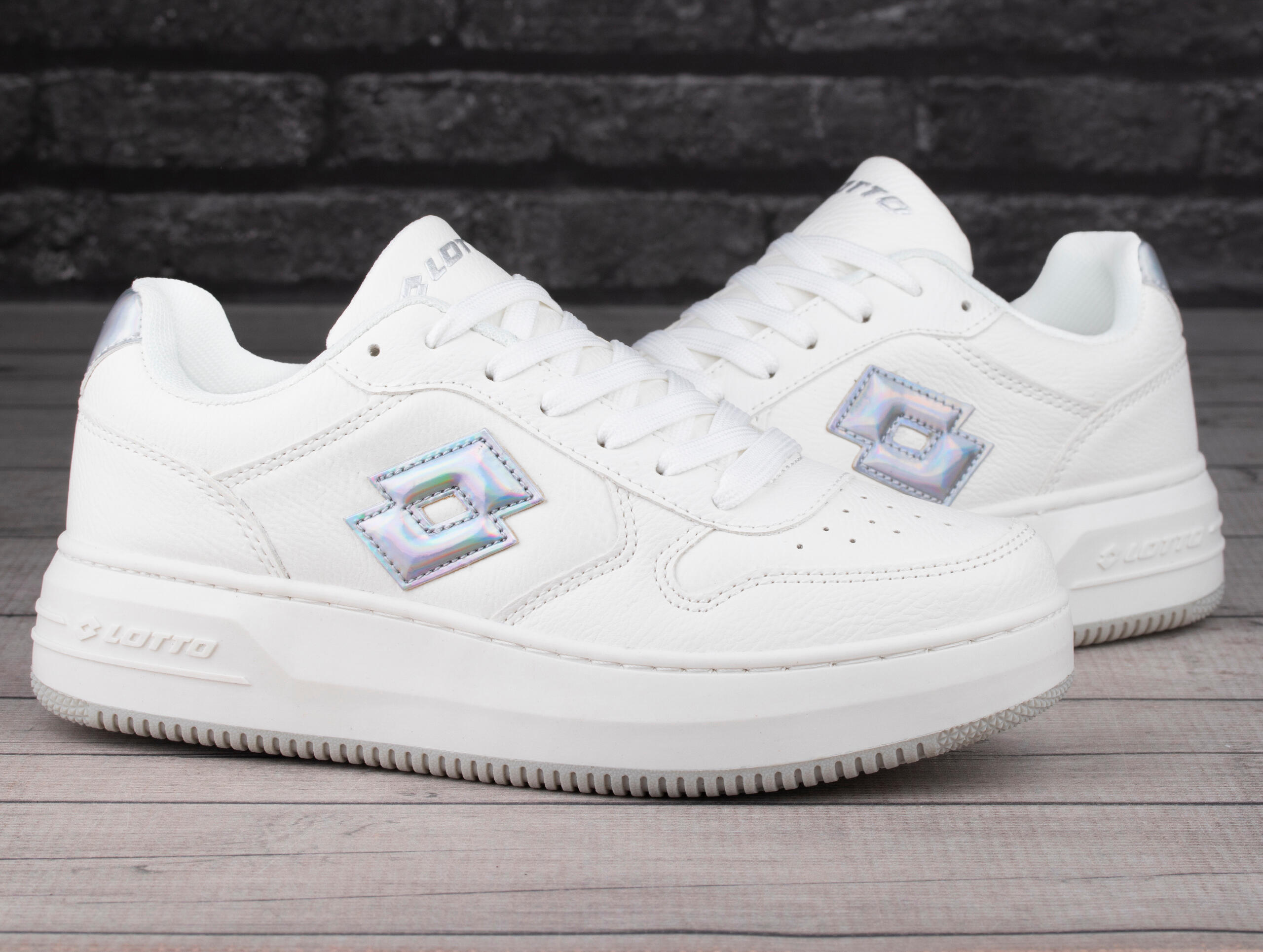Buty damskie sportowe klasyczne Lotto PALIOT PF GC 2/7