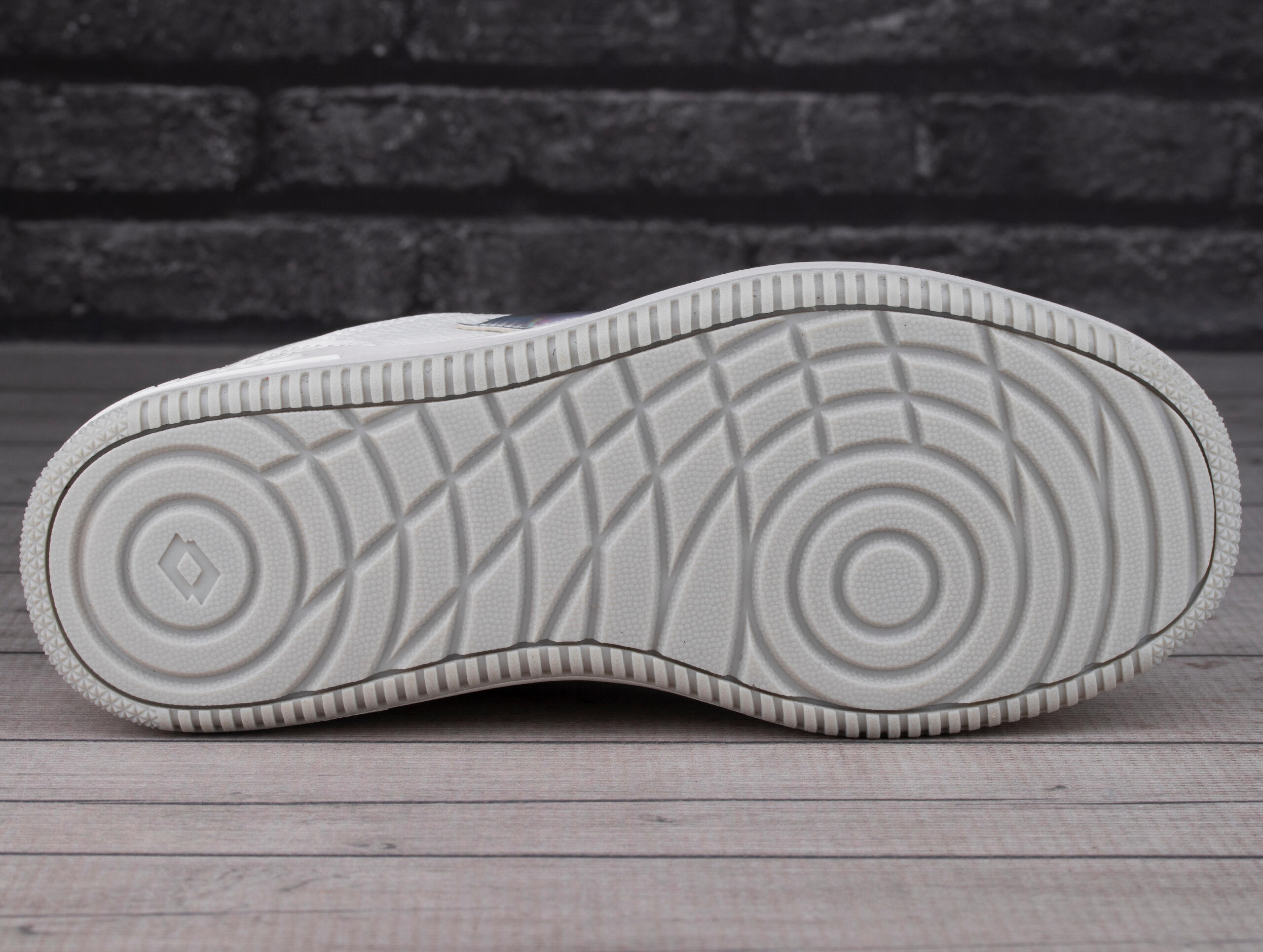 Buty damskie sportowe klasyczne Lotto PALIOT PF GC 5/7