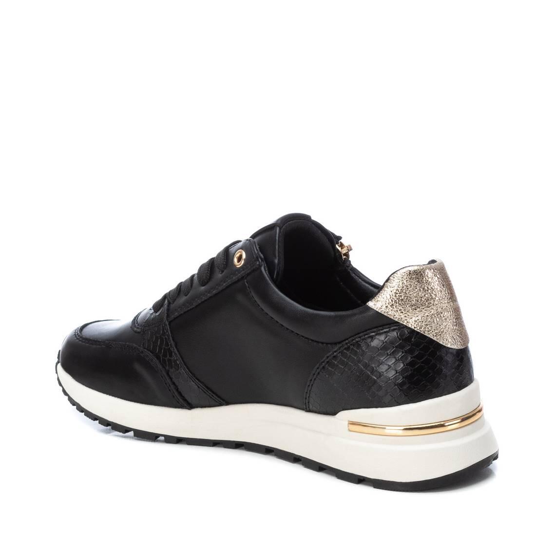 Zapatilla De Mujer Xti 143202 Negro 4/6