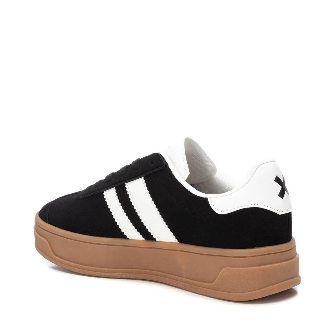 Baskets Xti pour homme 3/6