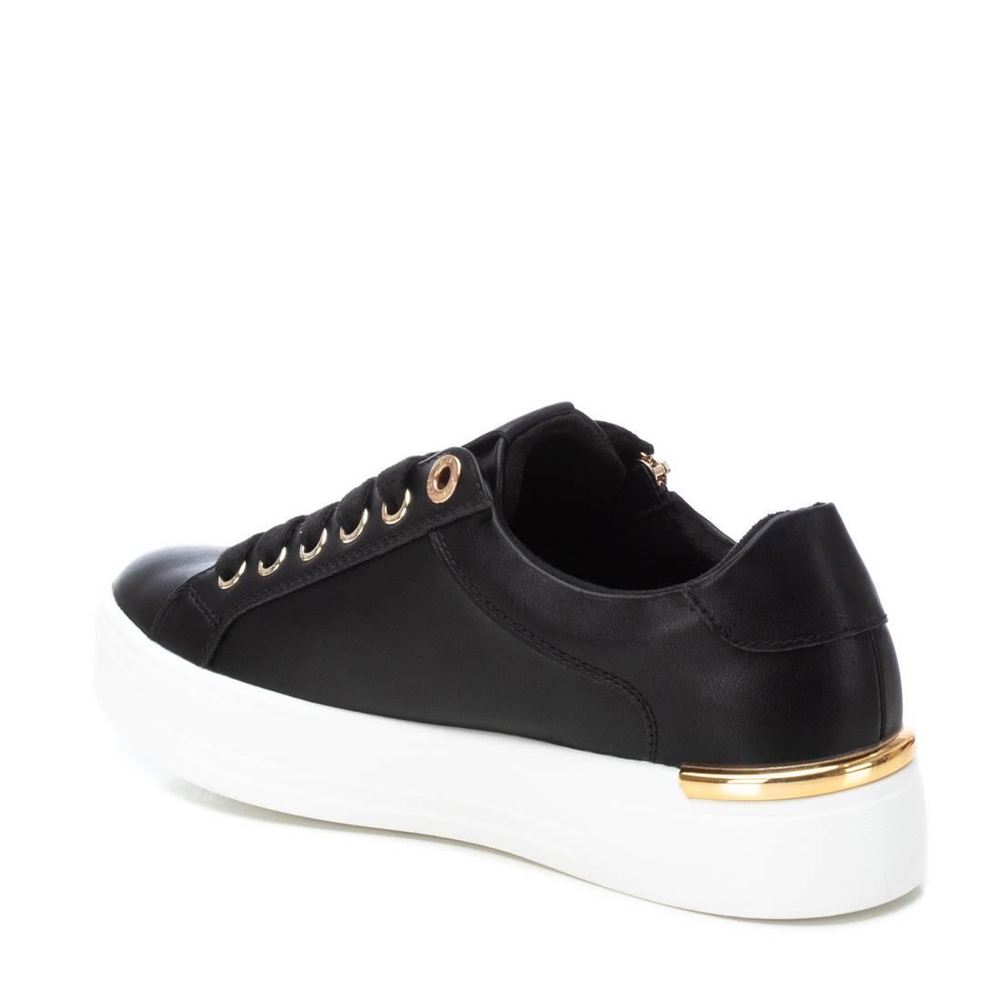 Zapatilla De Mujer Xti 143126 Negro 4/6