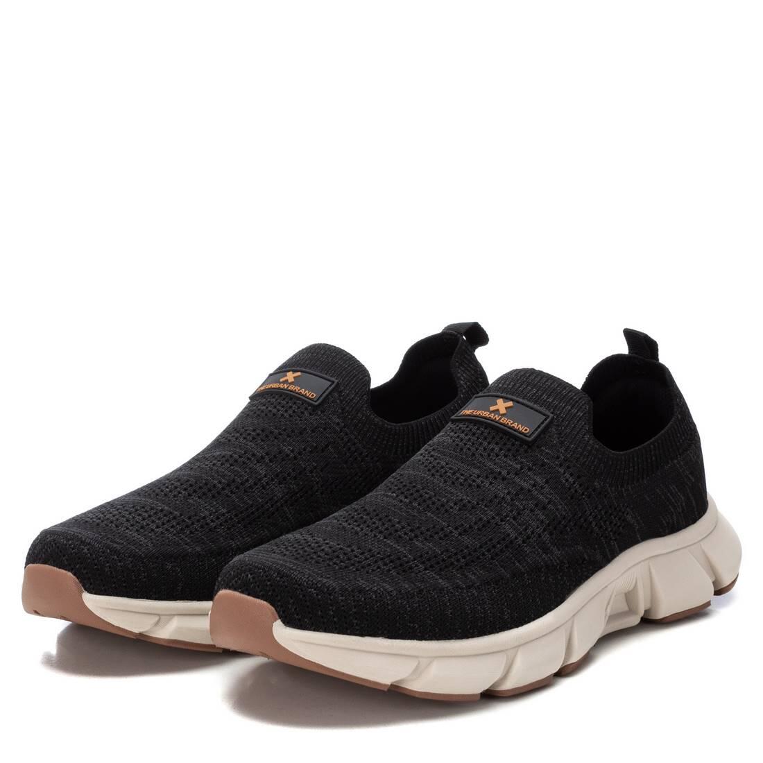 Zapatilla De Hombre Xti 143155 Negro 4/5