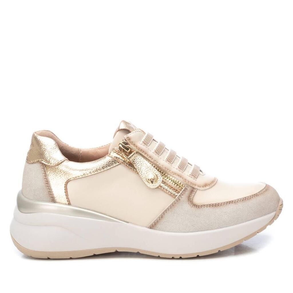 Sneakers Xti model 123-143358 for women
