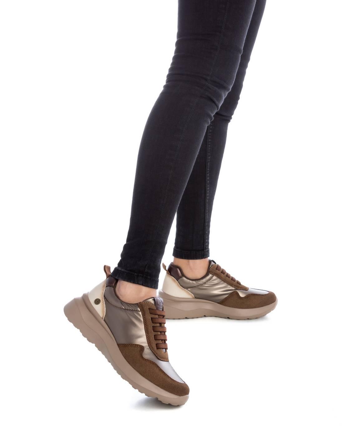 Zapatilla De Mujer Xti 143359 Taupe 2/6