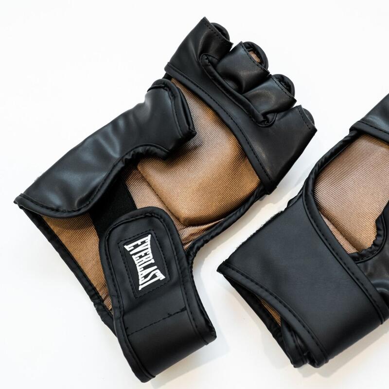 Titan MMA Handschoenen - Zwart - S/M