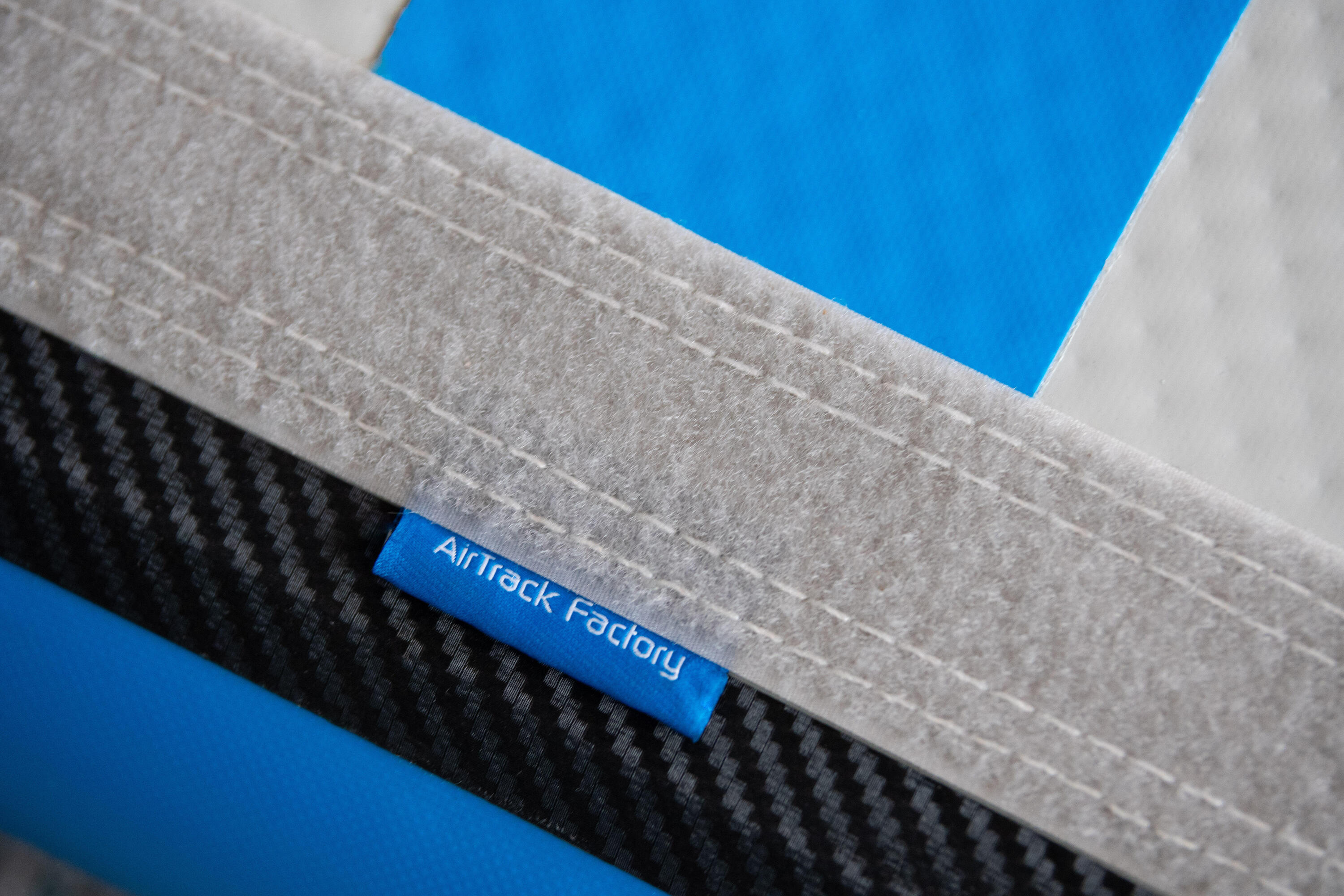 Aufblasbare Gymnastikmatte AirTrack 300 x 100 x 10 cm blau 5/5