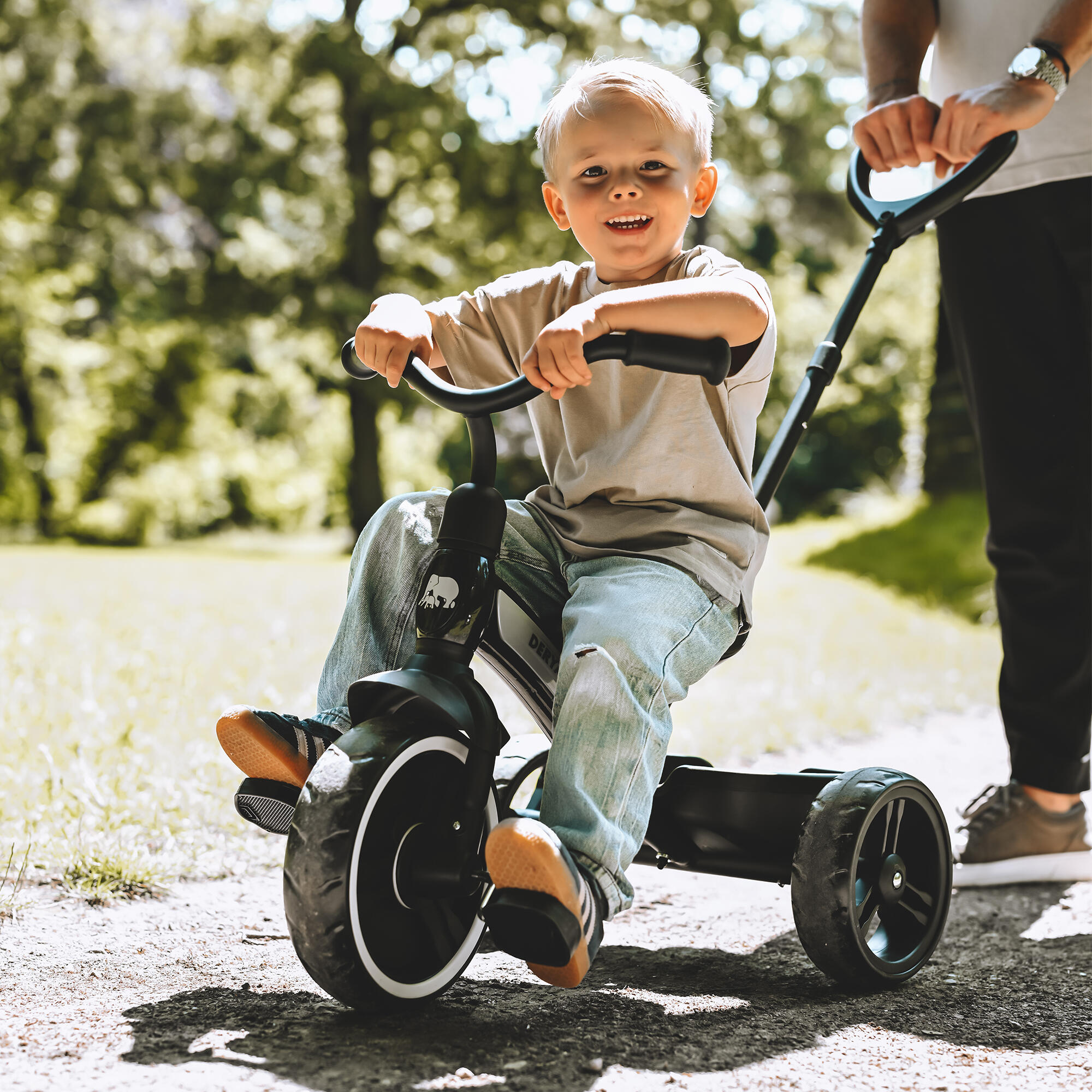 Tricycle with push bar - Black 2/7