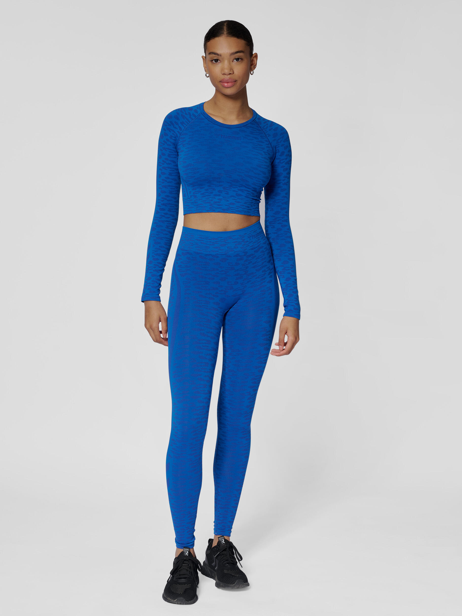 Crop top donna a maniche lunghe Hummel MT Leo 3/7