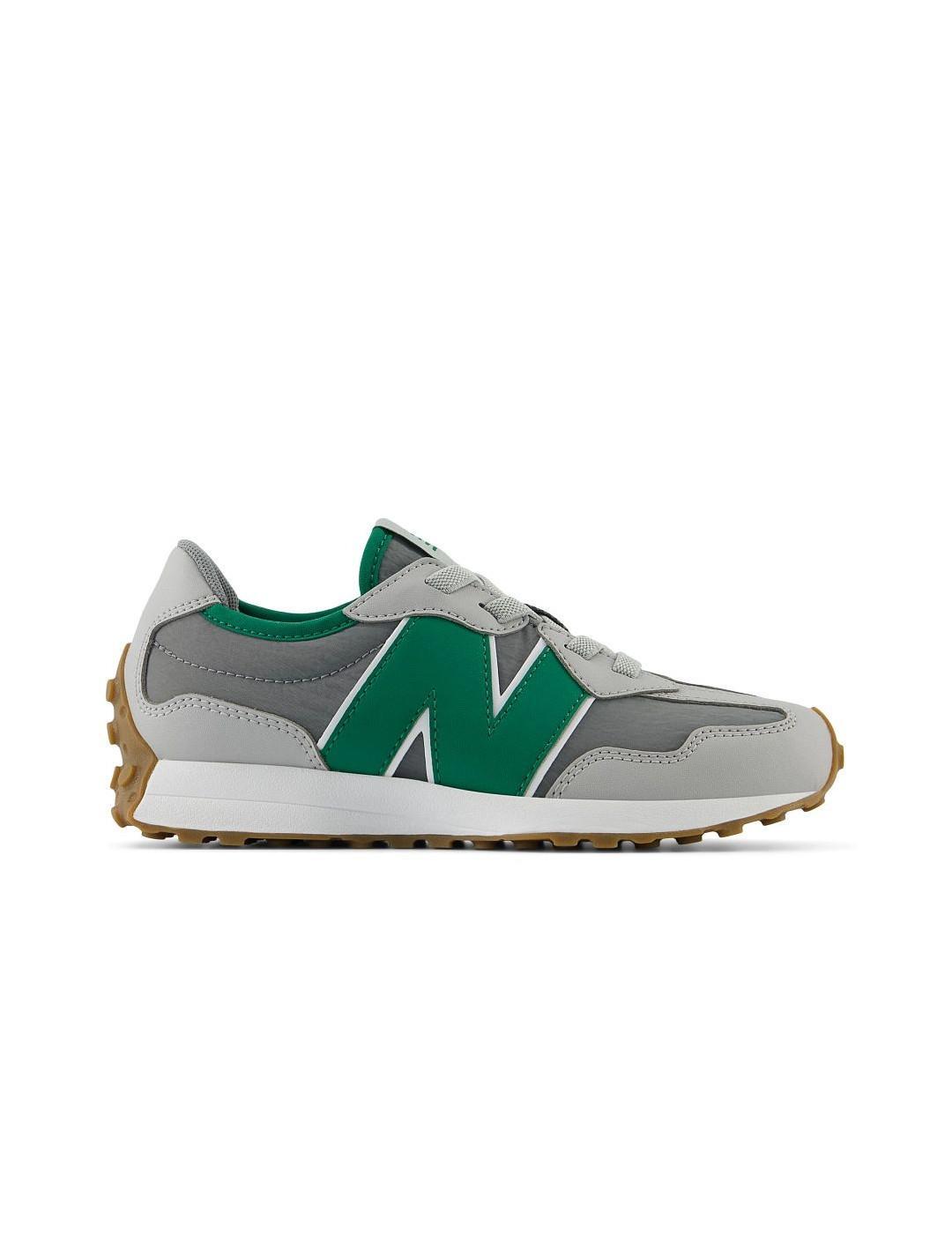 NEW BALANCE picture