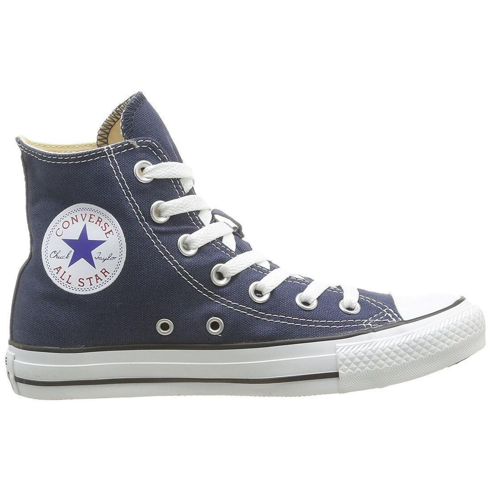Converse Sneakers und Sportschuhe