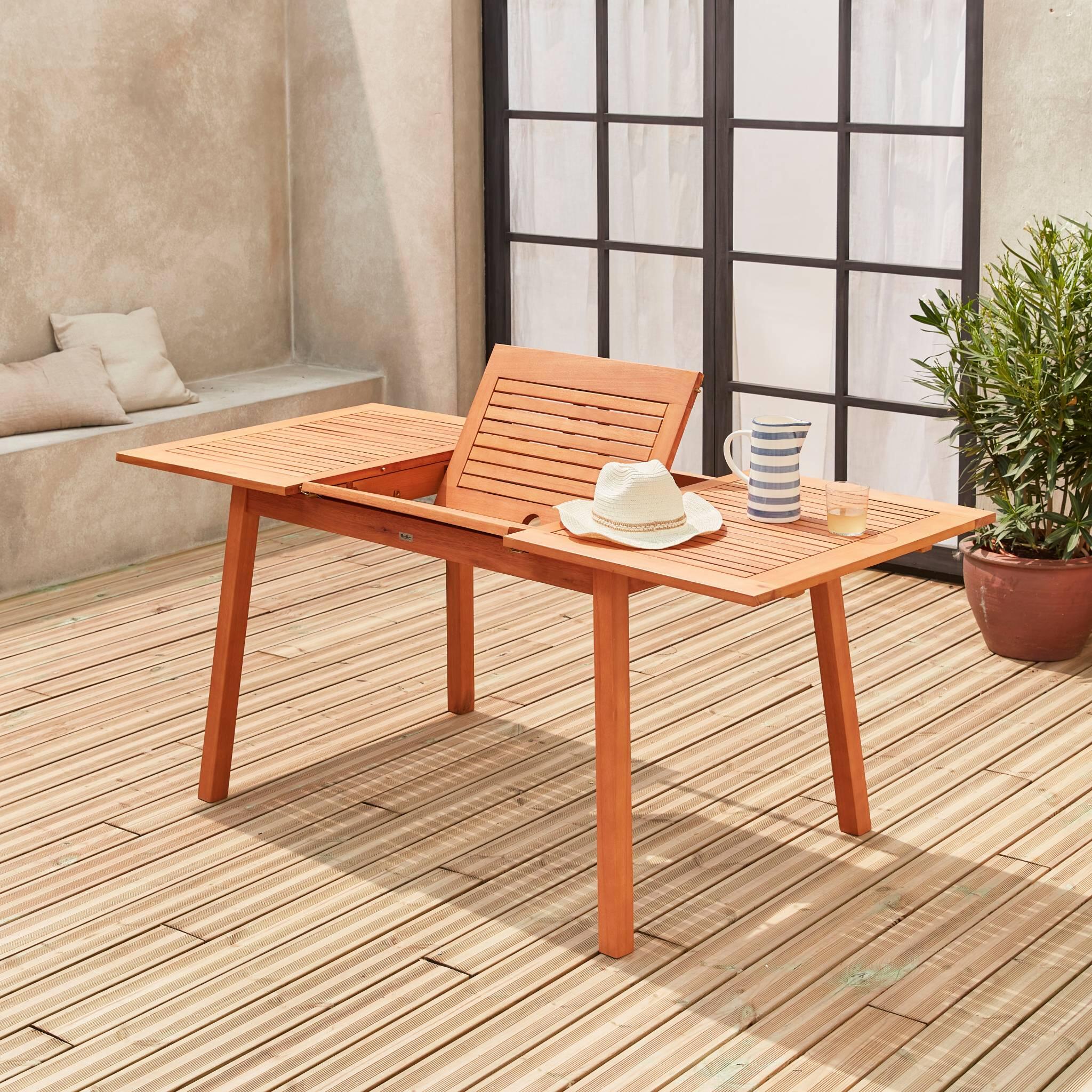 Mesa de jardim em madeira com capacidade 6 a 8 pessoas, Madeira 3/6