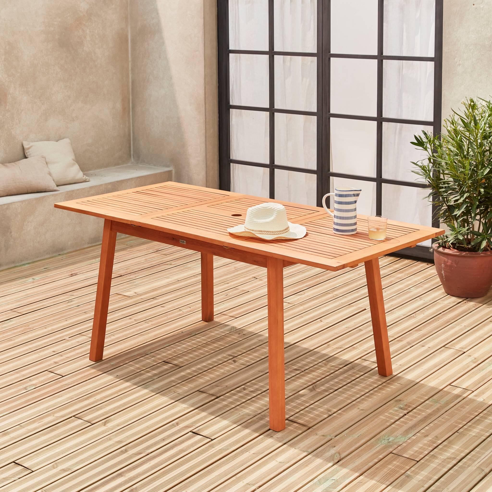 Mesa de jardim em madeira com capacidade 6 a 8 pessoas, Madeira 2/6