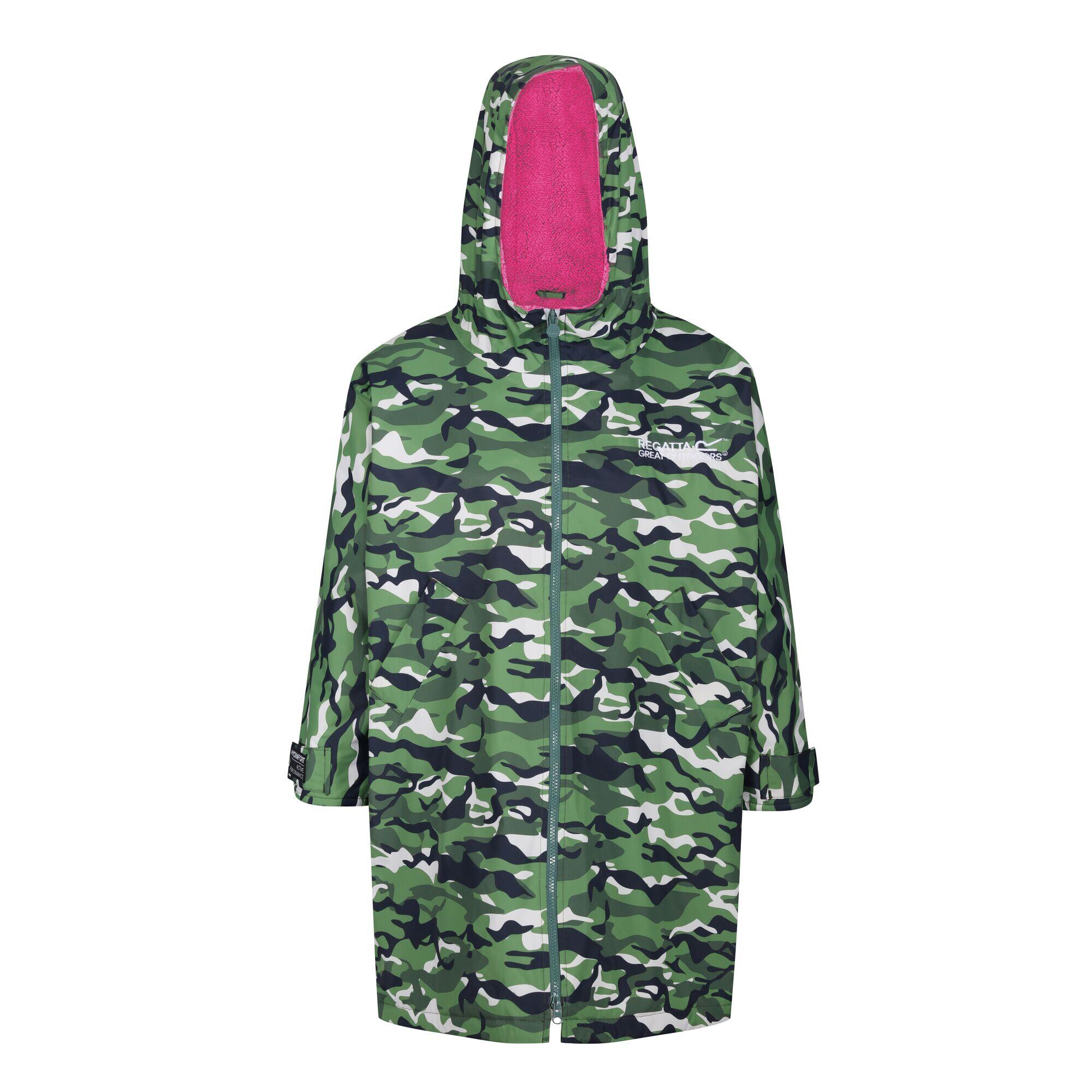 REGATTA Childrens/Kids Camouflage Waterproof Changing Robe (Cactus Green/Pink Potion)