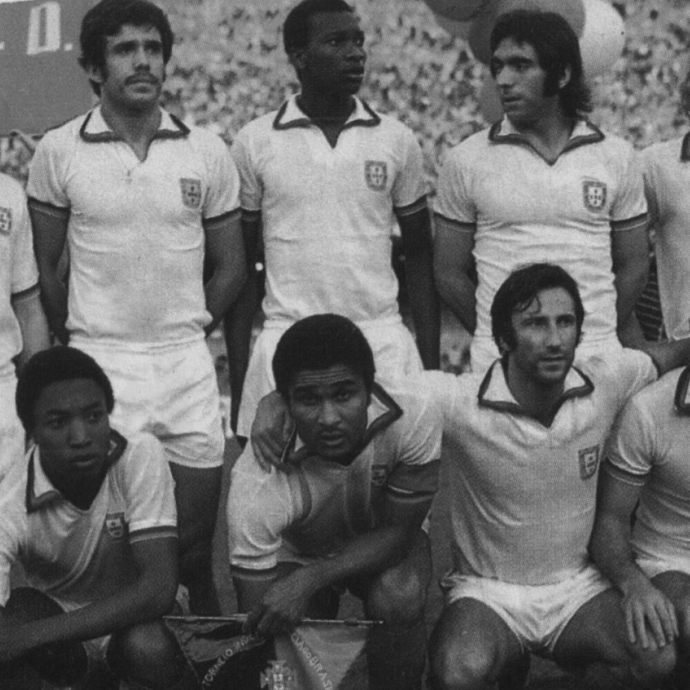 Camiseta de Fútbol Retro - Adulto - Portugal 1972 Visitante - Blanco 2/6