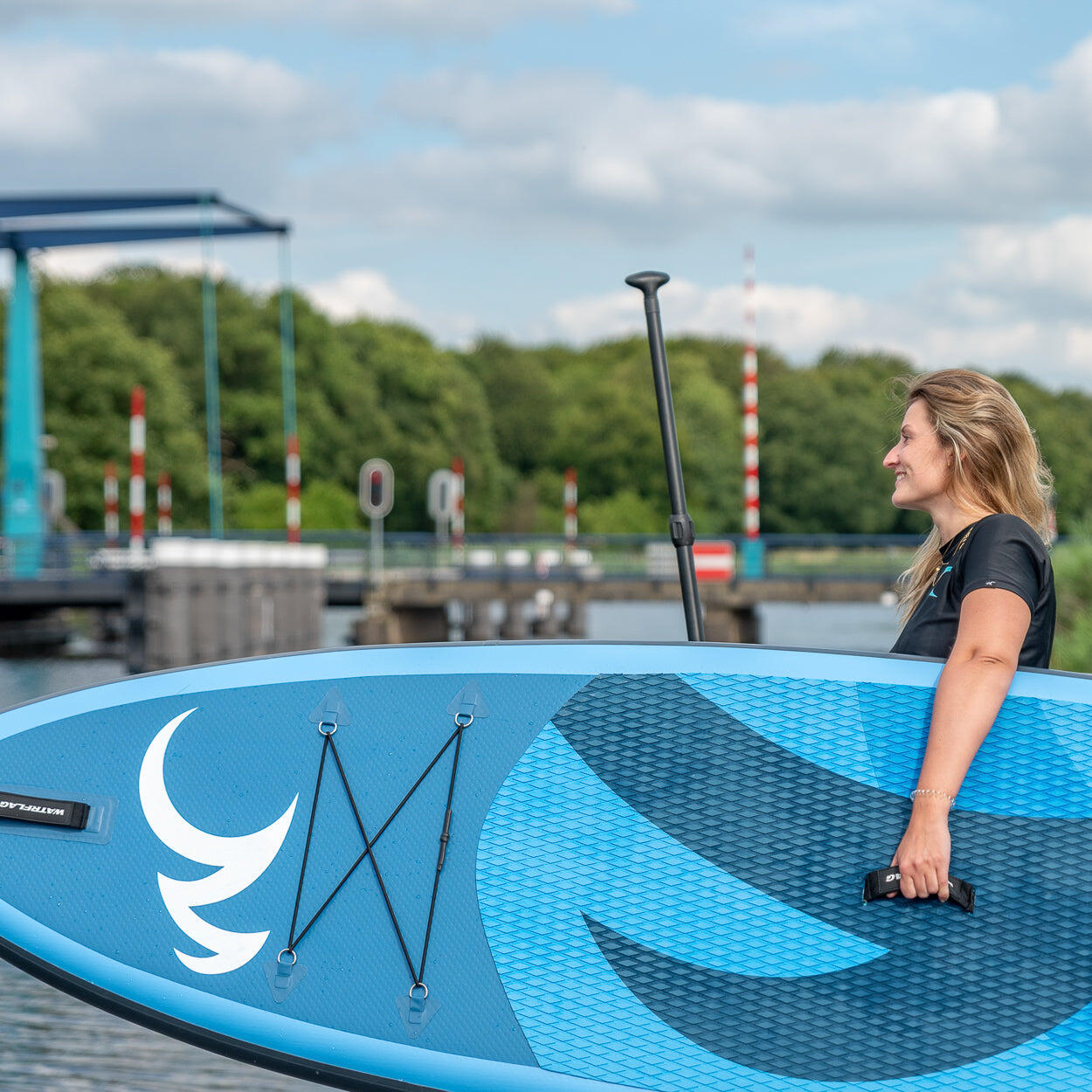 Premium kwaliteit opblaasbaar SUP Board - WATRFLAG Flow 10'2" - Set - ALLROUND 5/8